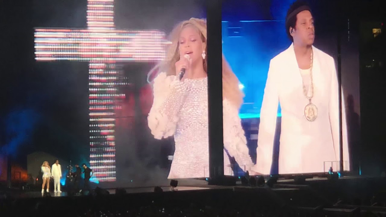JAY-Z and Beyonce perform Holy Grail at MetLife Stadium | OTRII