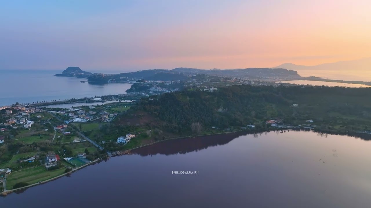 Il lago d'averno si ritinge di rosso - dji avata2 - mavic 3