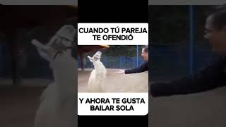 Normalmente cómo bailas? sola o en parejas #salsa #humor #mujeres #ladystyle