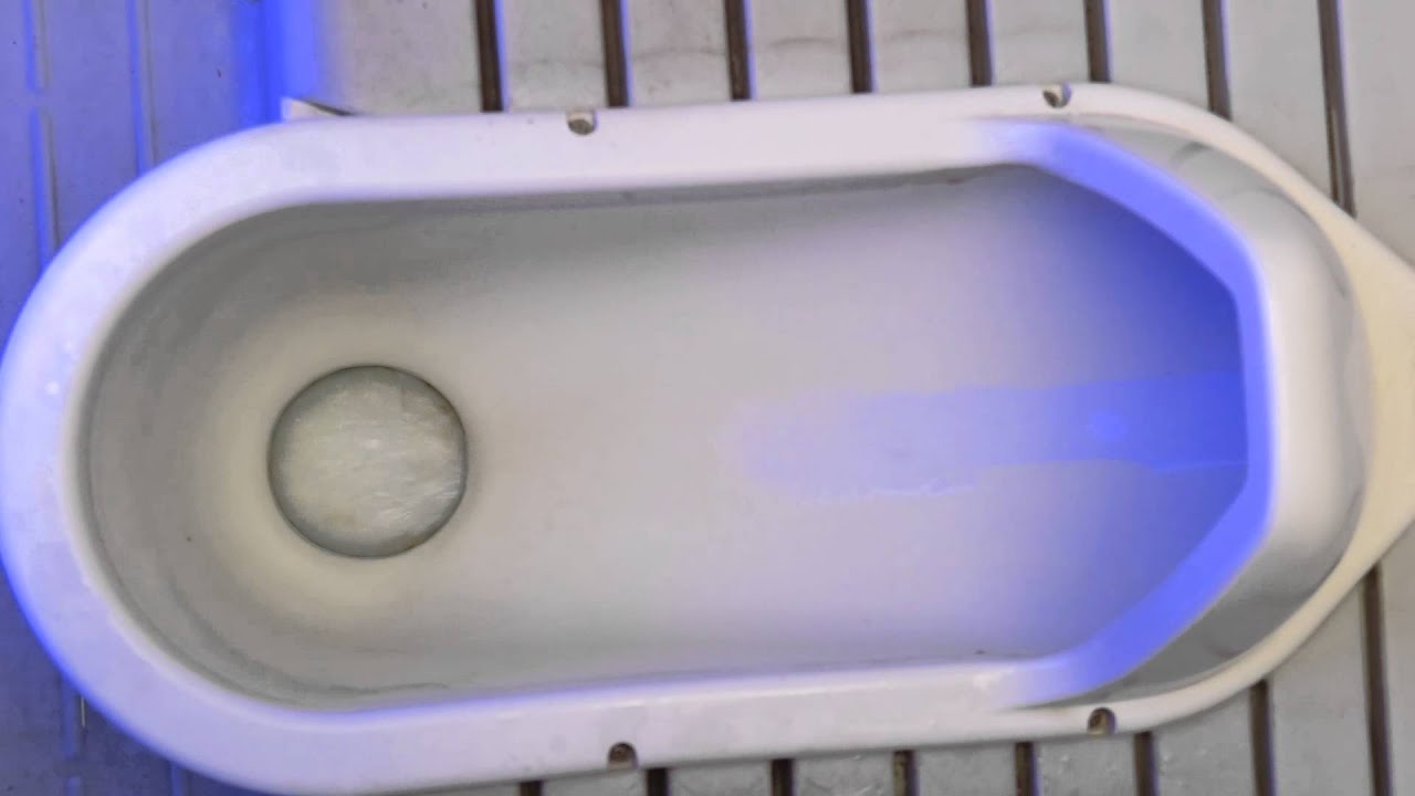 HD版】 TACOM（タコム）製仮設トイレ 1 （Squat Toilet） - YouTube
