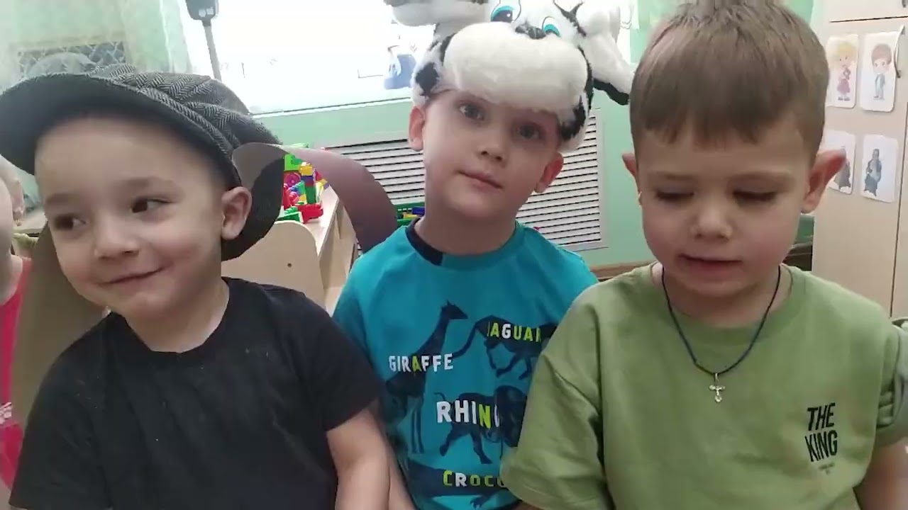 Как зверушки учились читать...