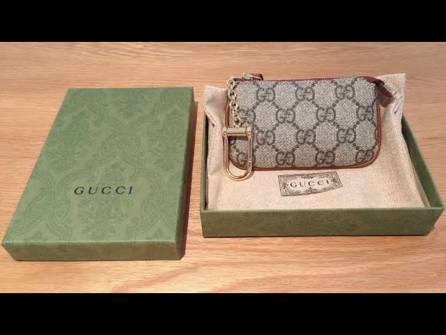 Gucci GG Supreme Key Pouch in Natural