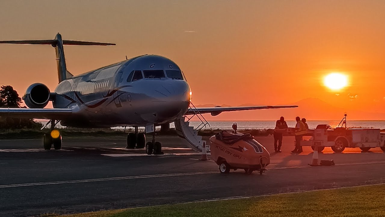 air-niugini-departs-from-hoskins-airport-airport-airline-airniugini