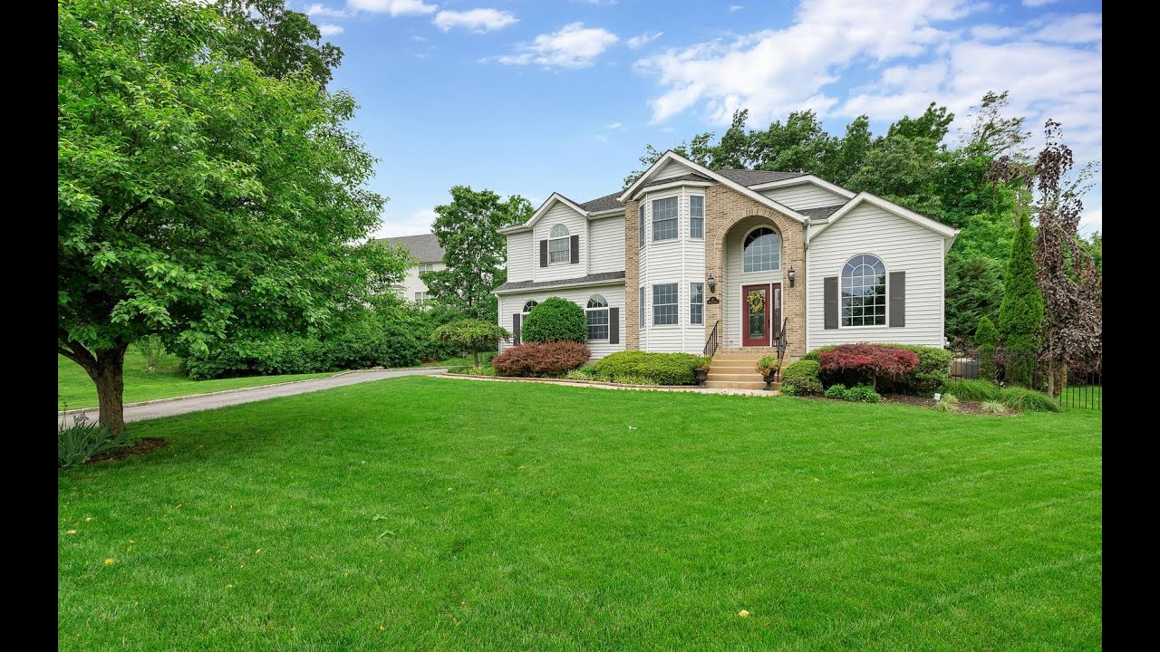 Real Estate Video Tour 17 Whitman Place, Monroe, NY 10950 Orange