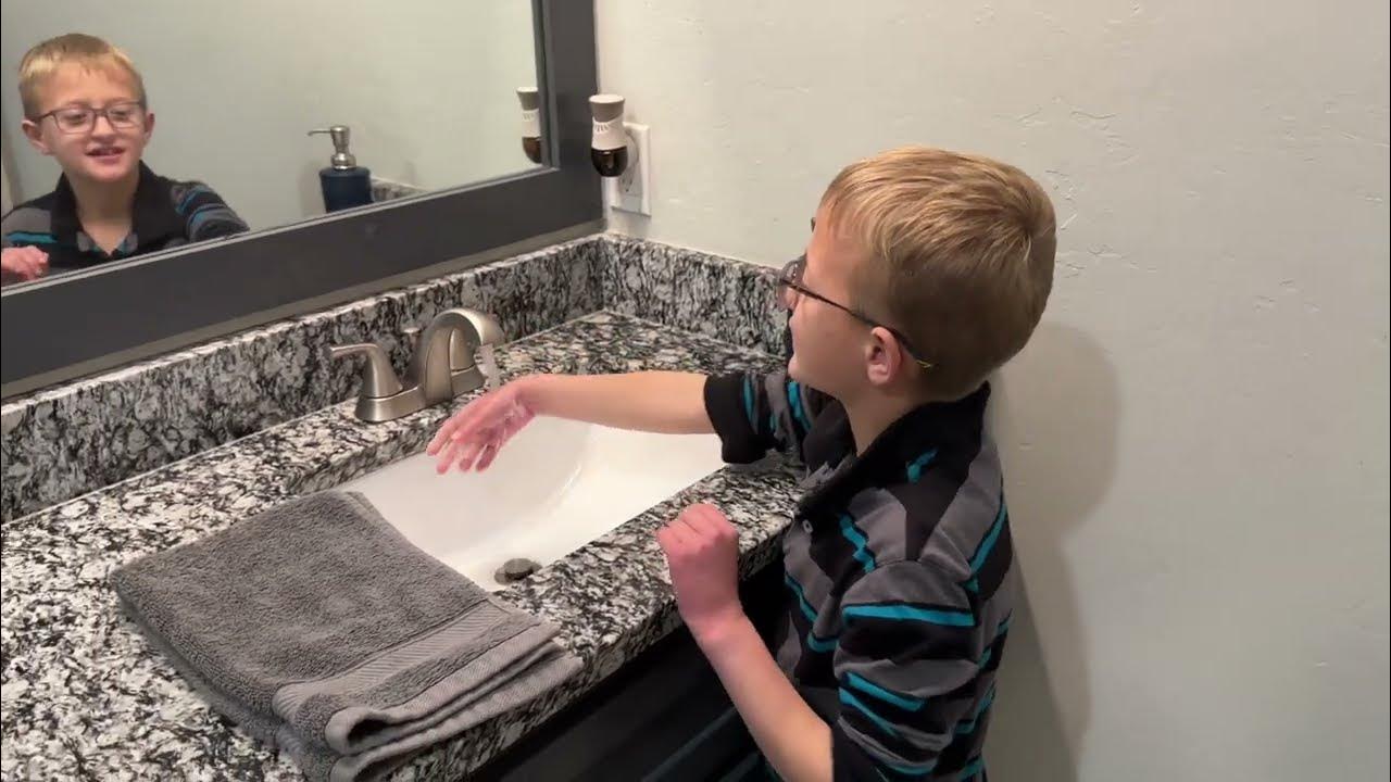 SelfCatheter Demonstration through Stoma with Austin, Bladder