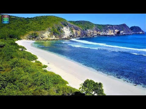 Video: Lihat Pemandangan Laut Di Retret Tepi Laut Yang Menakjubkan Ini