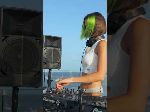 Melodic Techno &