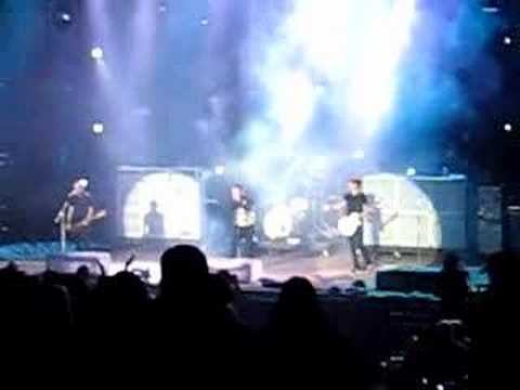 AFI LIVE AT DOWNLOAD FEST 2007: "The Killing Lights" 1