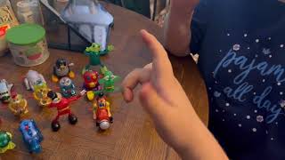 The Best Buddies Hand Show: The Wind-Up Toy Catastrophe Crew - Opening Scene