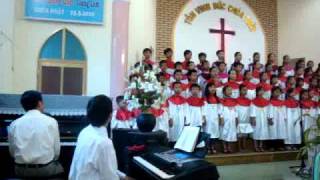 Be Sua & Thieu Nhi Tuy Hoa