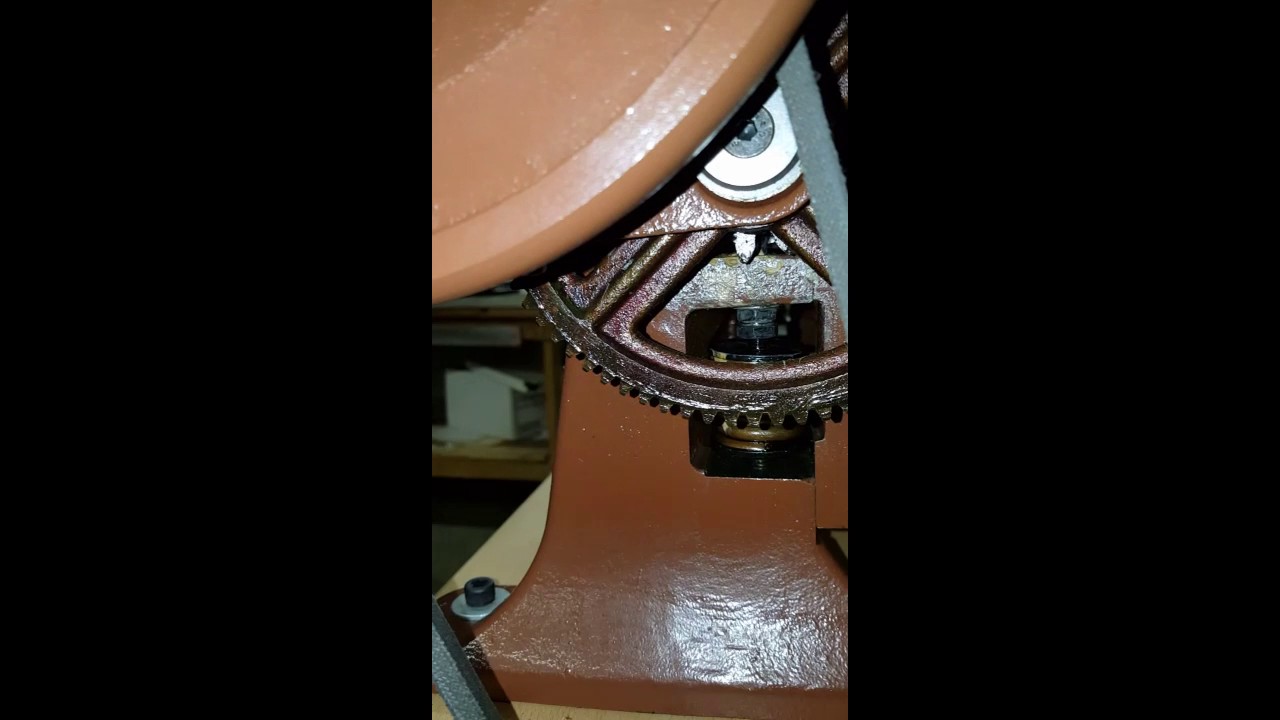 Cobra Class 14 splitter maintenance and adjustments