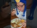 Esse é meu almoço de hoje joelho de porco vocês gostam?