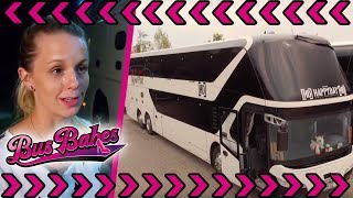 505 Ps Nightliner Jule Kämpft Sich Durch Enge Straßen In Berlin Bus Babes Kabel Eins