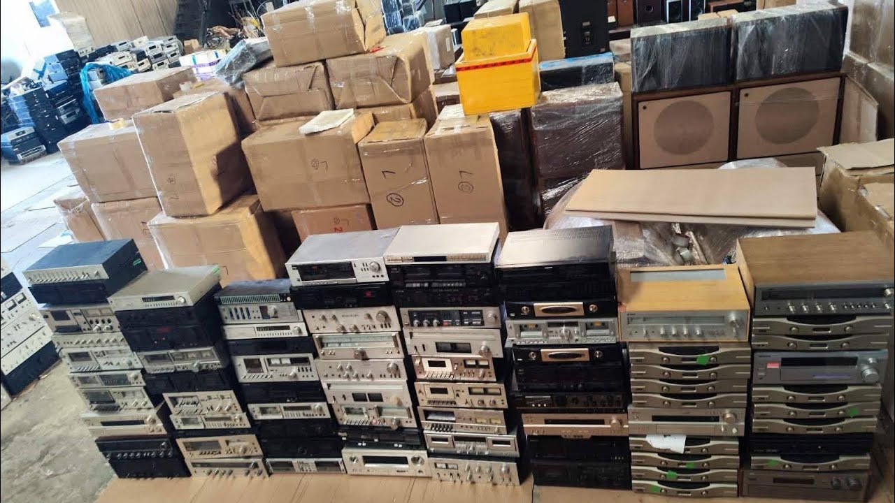 Chỉ 600k đã mua được amly nội địa nhật bãi nghe nhạc hát karaoke gia đình tuyệt vời. 