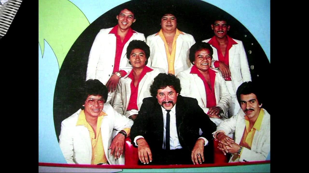 TITO CERVANTES Y SU AREA 5 POPURRI DE CHARANGAS