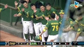 20140614-2 爆米花 崇越vs合庫 一上 林室澄這球內野彈跳穿了出去，送回一分！合庫先馳得點