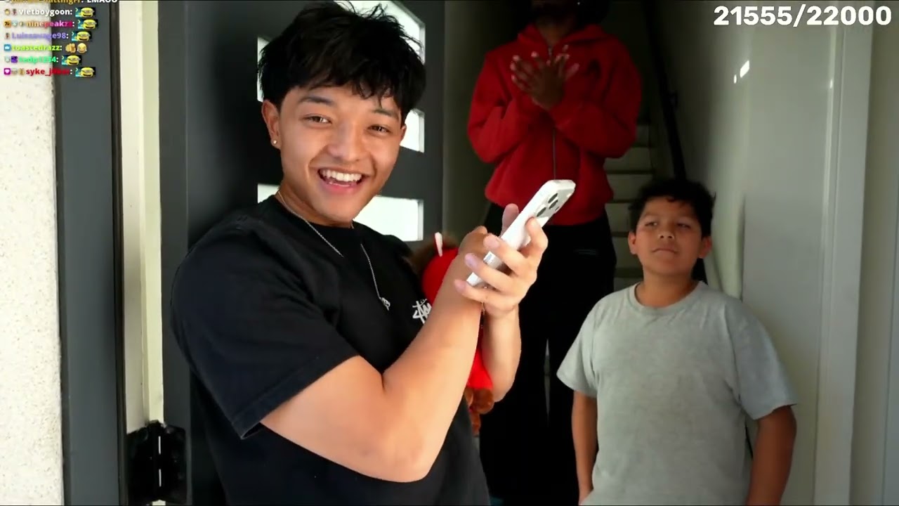 JasonTheWeen FACETIMES Tara Yummy!