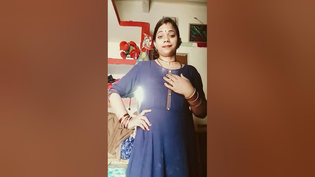 bhojpuri-superhit-gana-dikhaiye-hindi-mein-bhej-raha-hai-youtube
