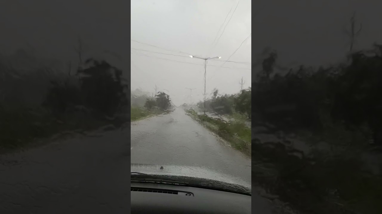 heavy rain lashes out🌧️