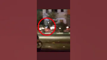 ژن ژیان ئازادی کچی روژهه لاته که م کچی روژهه لاتم شورش گیری ولاتم 