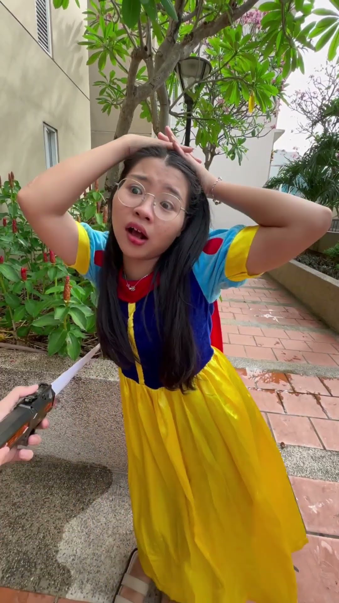 Su Hao comedy: Snow White runs away ?