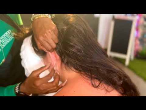 [Tactile ASMR]  Watch momma scratch work these sunflower colored nails 🌻