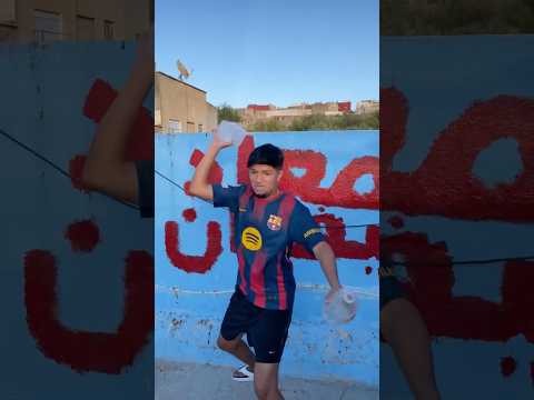 فاش كضرب نتا وصحبك على حمامة