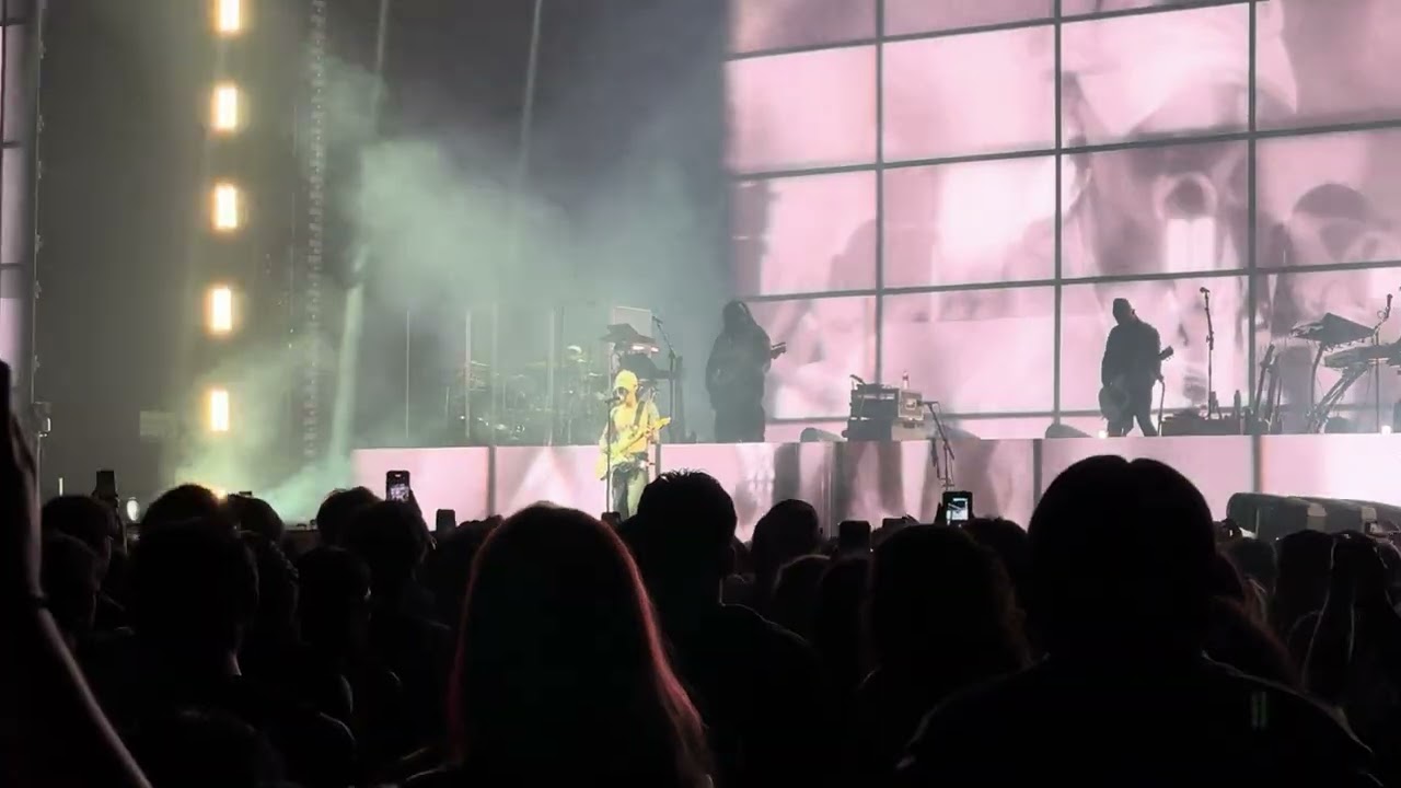 Keshi – Requiem Tour 2025 Finale | Kia Forum, Los Angeles