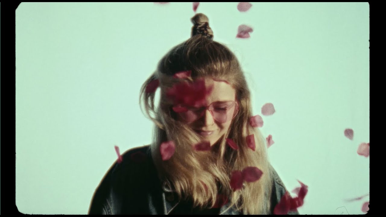 LUNGR - ROSAROT (Offizielles Video)