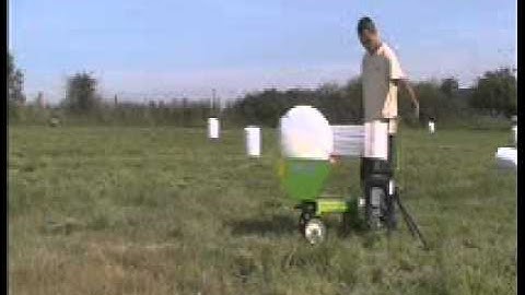 presse mini round baler ihi star mrb0855N et enrubanneuse mini round baler ihi star swm0830 (14 mo)