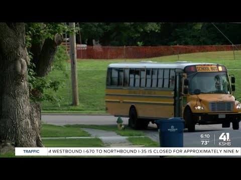 North Kansas City School District hiring bus drivers ahead of new school year