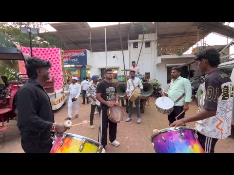 पोलीस स्टेशनच्या गणपती विसर्जनात बॅंजो वाजवला! 🥁🙏 गणपतीची भव्य मिरवणूक! | Ganpati Visarjan Vlog