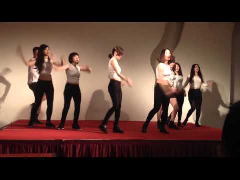 尾牙表演