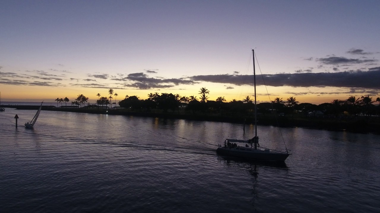 Hawaii Yacht Club Friday Night Races /The Finish/ 01/27/2017 YouTube
