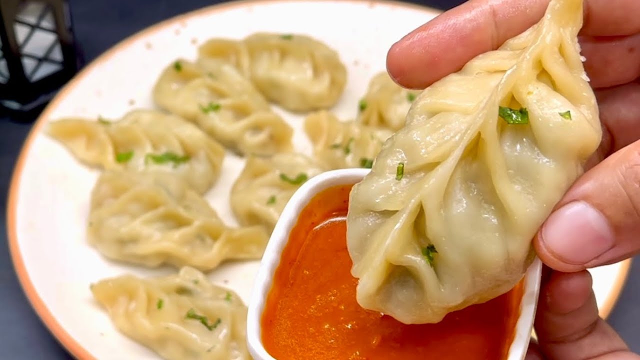 Best And Easy Chicken Momos With Spicy Red Chutney Recipe 😍😋| Delicious Momo With Chutney | 