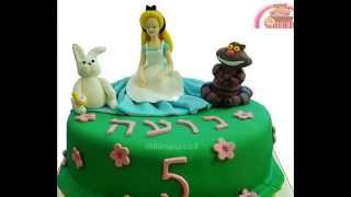 עוגות מעוצבות מבצק סוכר לבנות, עוגת יום הולדת מעוצבת