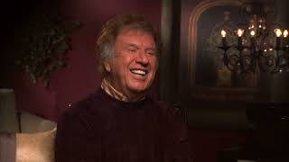 Bill Gaither talks with Gloria Gaither and Homecoming friends about the beauty and power of hymns.