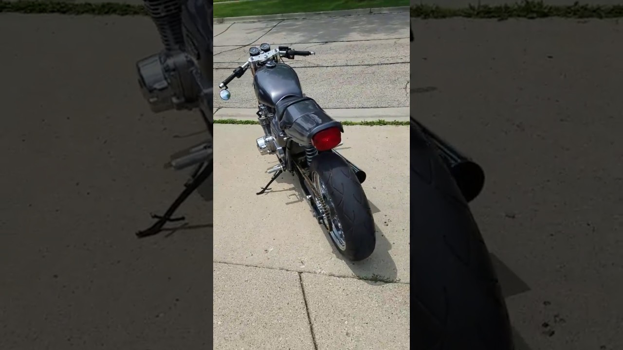 Kawasaki kz1000 motorcycle