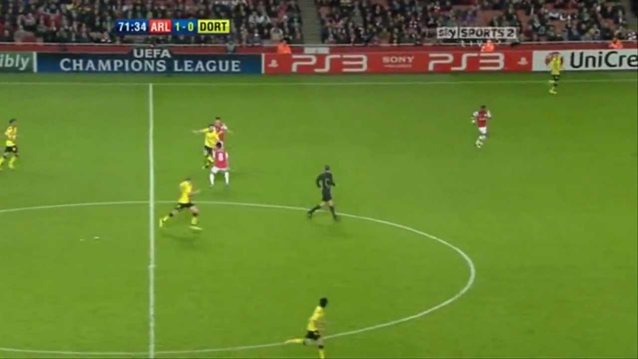 Robert Lewandowski Panna Skill vs Koscielny (Arsenal vs Borussia Dortmund)