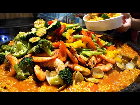 隱身市場內的西班牙燉飯 大排長排也要吃/Amazingly delicious paella/台灣美食-Taiwanese Food