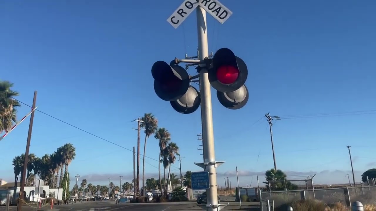Northern California Surfliner Cabcar 6964 and 6965 highlight