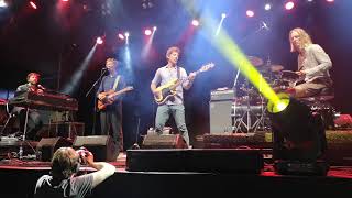 Download Lagu The Whitest Boy Alive - Burning Live Chile 2019 MP3