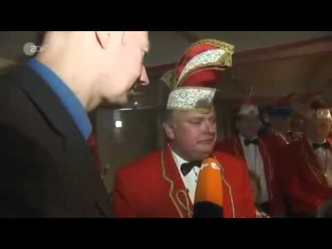 Heute-Show: Martin Sonneborn zu Besuch im Osten - YouTube
