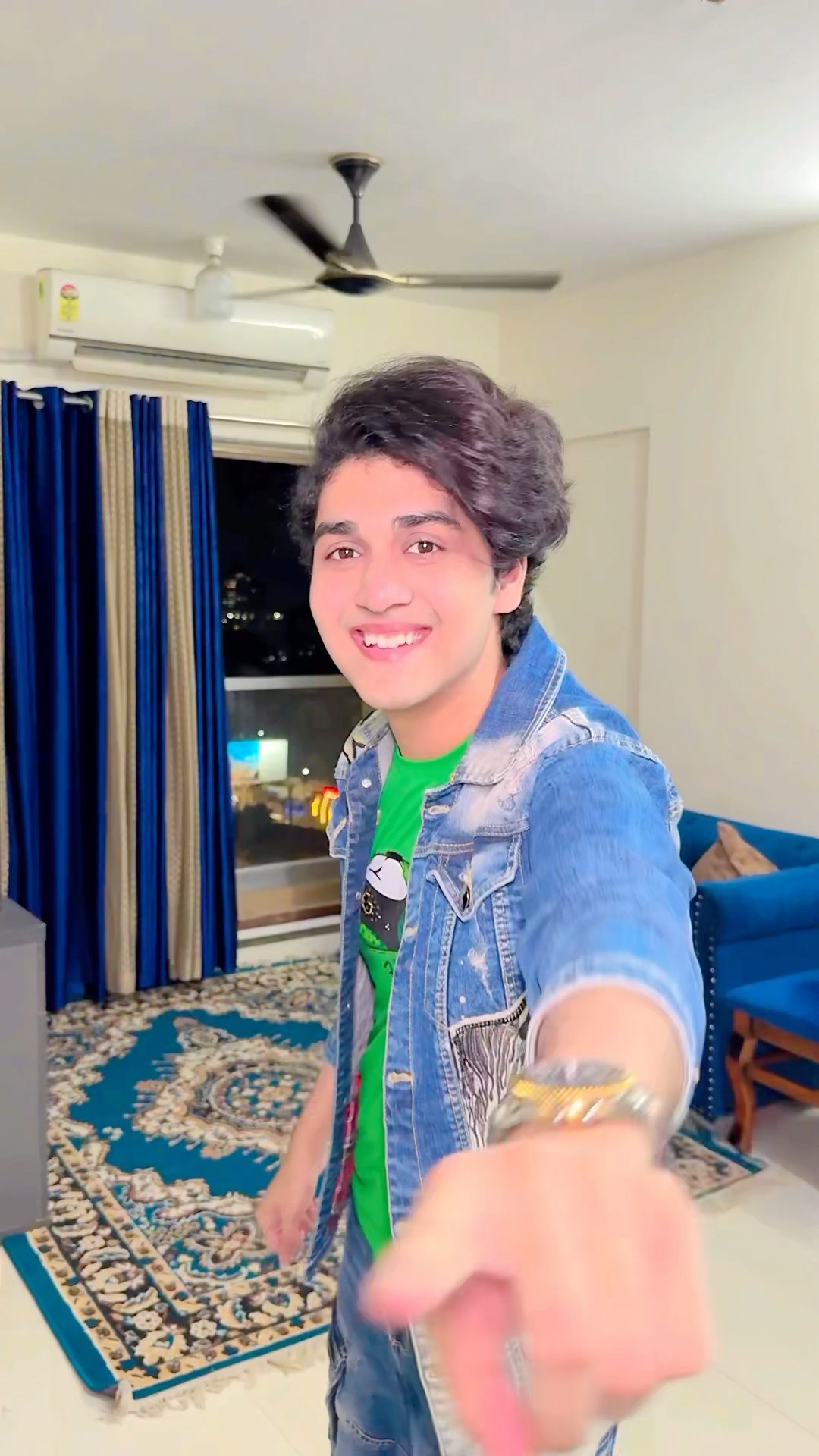 Home alone? #zidaanshahidaly #shorts