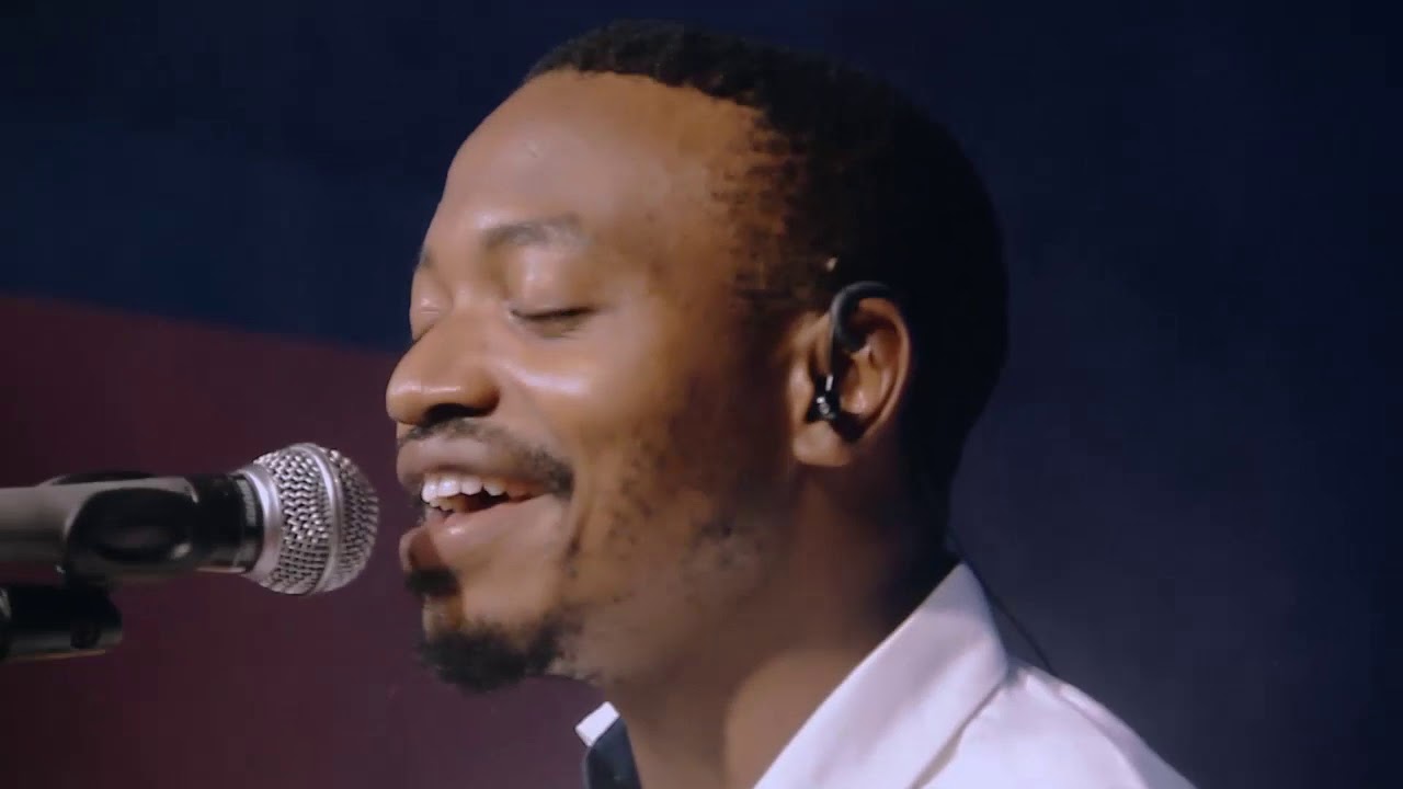 Moment d'adoration avec ISAAC BUKASA,  NEVILLE KANONO & ENOCH EBADU.