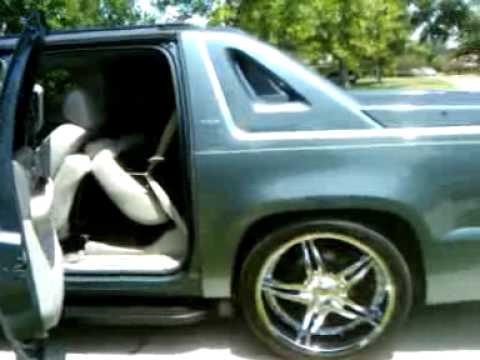 08 custom chevy avalan...