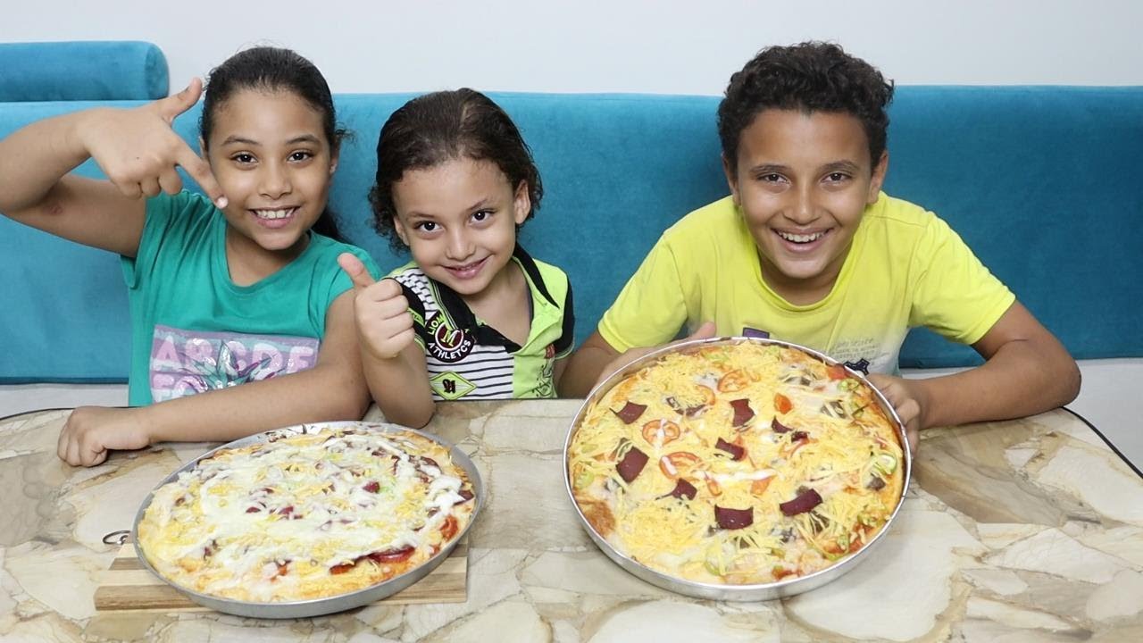 عملنا احلى بيتزا في البيت || مرام ومازن!!