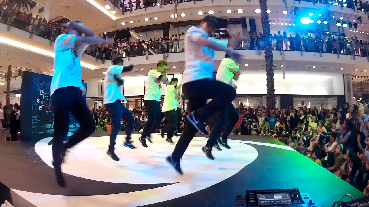 Jingo Crew (Korea) Showcase in Bahrain City Centre