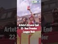 Arsenal fans cheer team at Premier League victory parade in London
