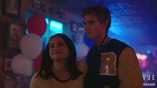 Archie and veronica (varchie) hold me while u wait